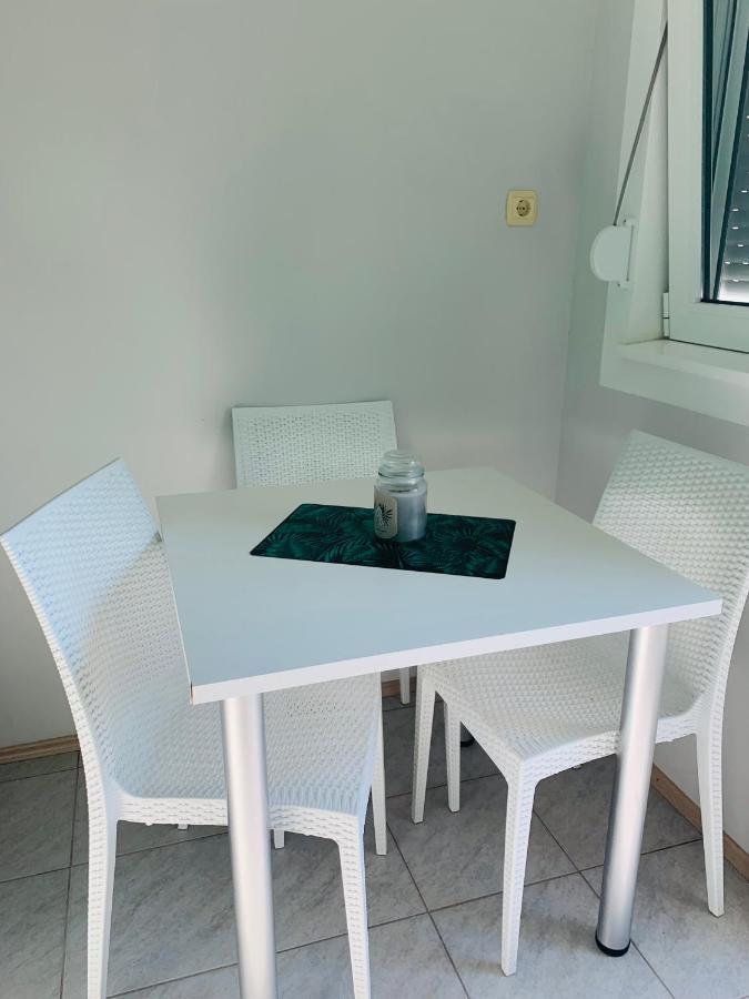 Apartments Dovana Kastela Exterior photo